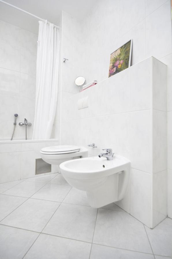 Apartment Zovko Макарска Екстериор снимка