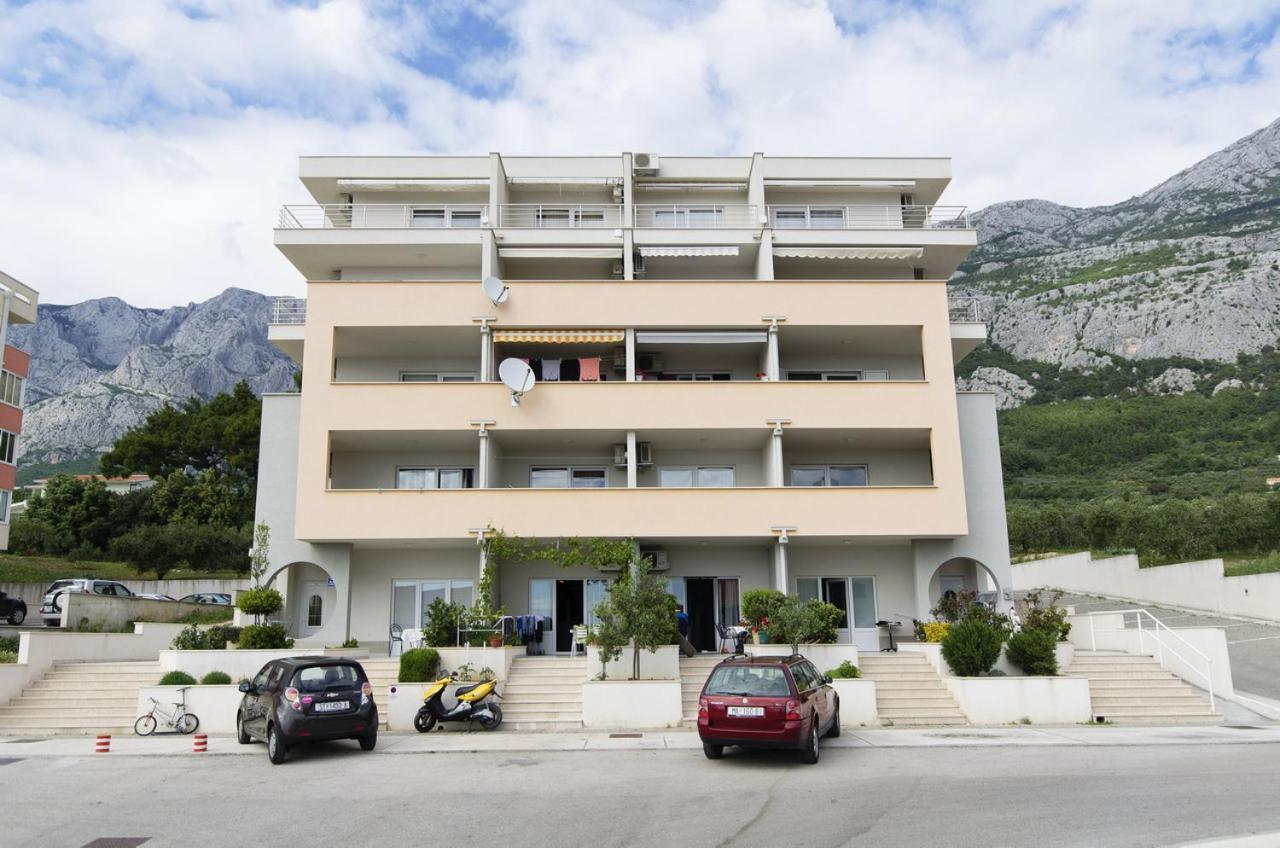 Apartment Zovko Макарска Екстериор снимка